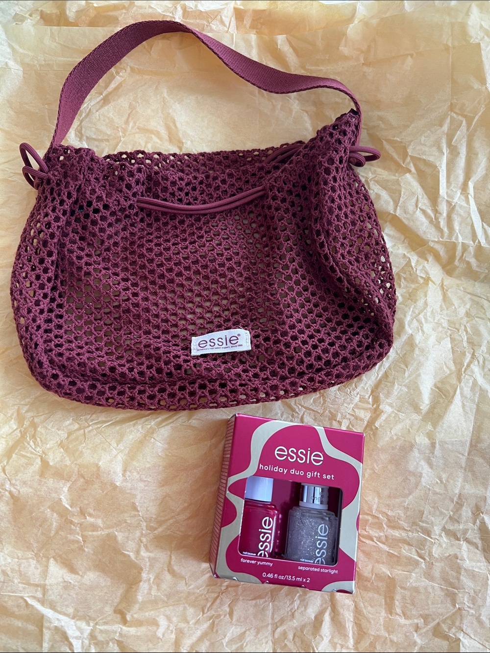 Essie Gift Set - Picture 2 of 7
